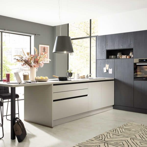 Interliving Küche Serie 3056 mit Miele Einbaugeräten