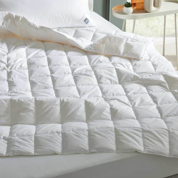 Interliving Bettdecke Serie 9205 - Daunendecke als Sommerbett