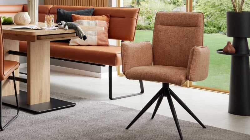 Interliving Esszimmer Serie 5505 - Armlehnstuhl mit Drehfunktion