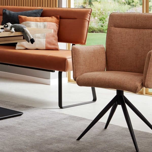 Interliving Esszimmer Serie 5505 - Armlehnstuhl mit Drehfunktion