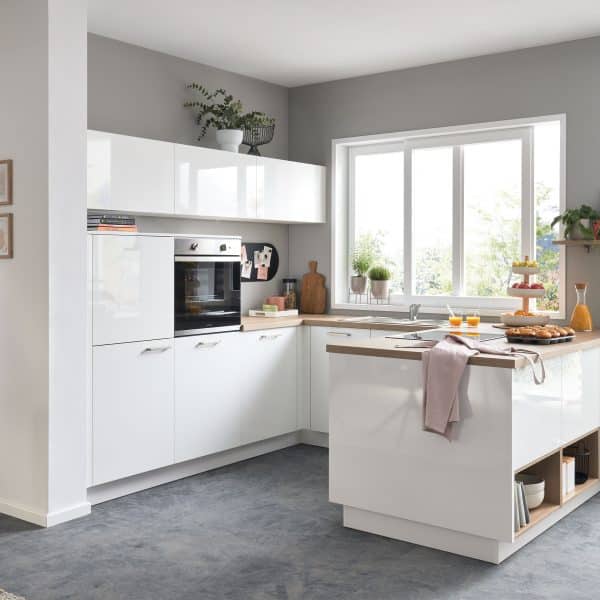 Interliving Küche Serie 3081 mit privileg Einbaugeräten