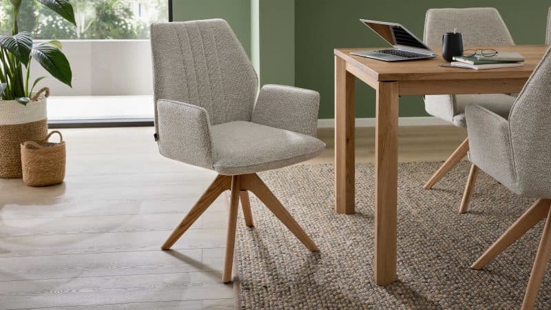 Interliving Esszimmer Serie 5102 - Armlehnstuhl U512 mit Drehfunktion