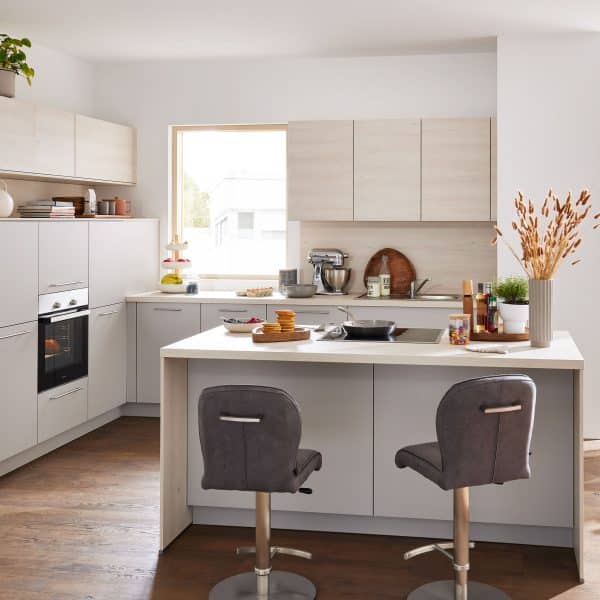 Interliving Küche Serie 3077 mit Constructa-Einbaugeräten